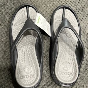 NWT CROCS unisex Athens flip flops Men’s 12 or Women’s